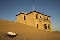 Kolmanskop Bathtab House