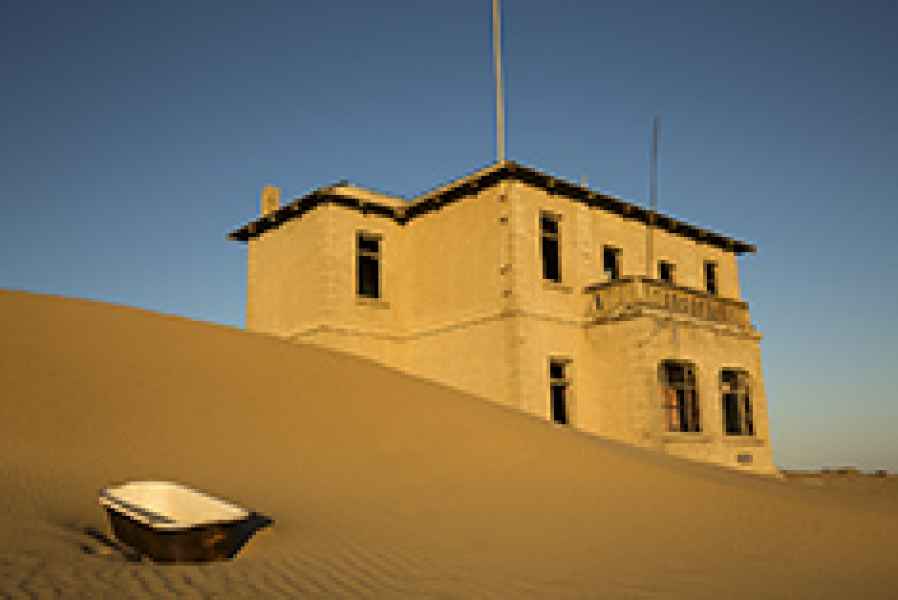 Kolmanskop bathtab